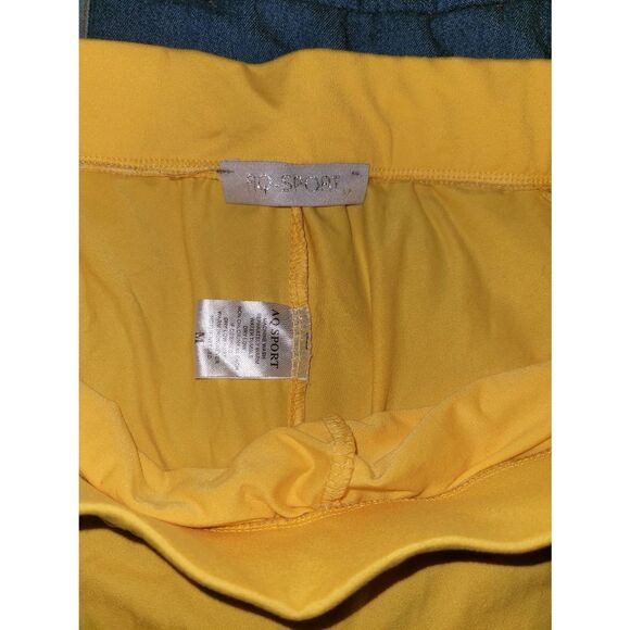 Yellow and Green 💚 #23 ⭐ shorts - Picture 3 of 3